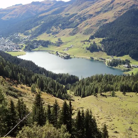 木屋 阿特里尔木屋酒店 *